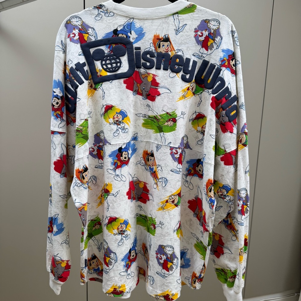 Disney WALT DISNEY WORLD ANIMATION Spirit Jersey with MULTI CHARACTERS NWOT